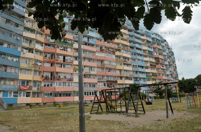 Gdansk Nowy Port. Falowiec na ul. Wyzwolenia.  23.06.2013...