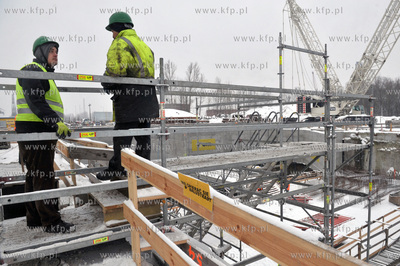 Zakonczona pierwsza nitka tunelu pod Wisla zostala...