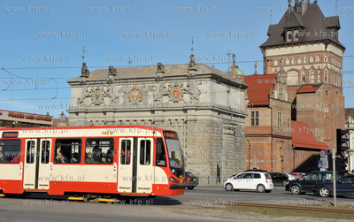 Gdansk. Tramwaj na ul. Waly Jagiellonskie. 22.04.2015...