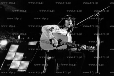 Wloski pisenkrz Drupi na Festiwalu Piosenki w Sopocie....