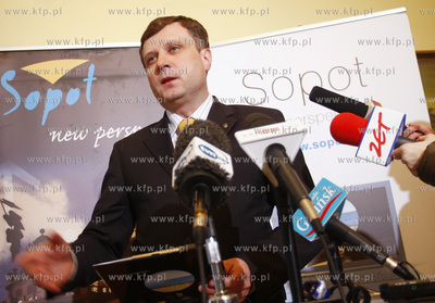 Sopot. Urzad Miasta. Konferencja prasowa Prezydenta...