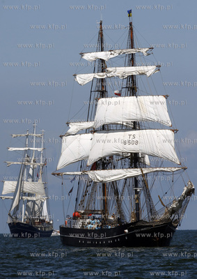 Zatoka Gdanska. Tall Ship Races. Wielka parada. Nz...