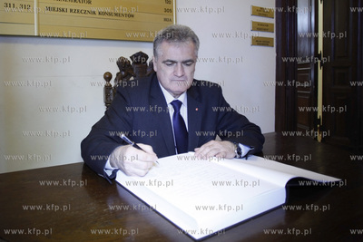 Gdansk. W Nowym Ratuszu przy ul. Waly Jagiellonskie...