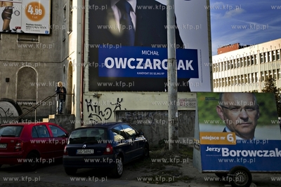 Kampania wyborcza do sejmu i senatu RP. Nz. plakat...