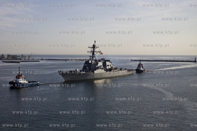 Wizyta amerykańskiego niszczyciela USS Donald Cook...