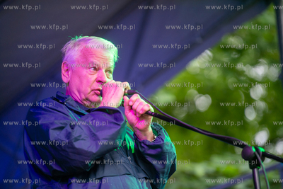 100 lat ulicy Krętej we Wrzeszczu. Nz. Bogdan Borusewicz,...