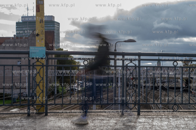 Na gdańskich mostach i wiaduktach pojawiły się tabliczki...