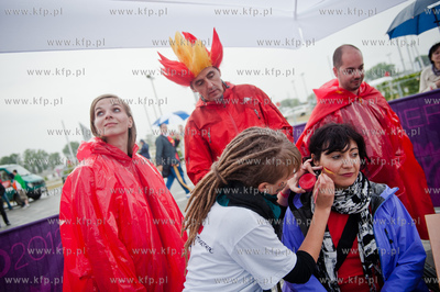 Gdansk Arena. Kibice wchodza na mecz mistrzostw Europy...