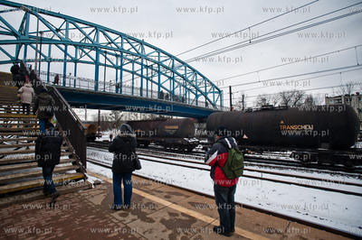 Gdansk. Zaspa. Wykolejenie pociagau towarowego przewozacego...