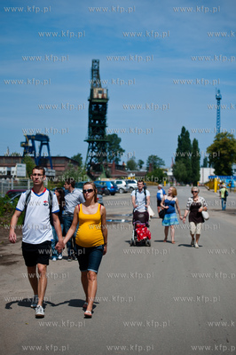 Stocznia Gdanska. Spacer z przewodniczka, bedacy czescia...