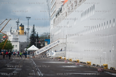 Port w Gdyni. Nabrzeze Francuskie. Wizyta wycieczkowca...