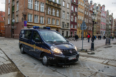Gdańsk. Ul. Długa. Patrol straży miejskiej.
06.02.2017
fot....