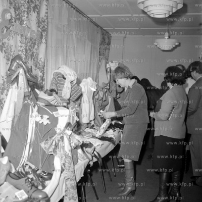 Pokaz mody przygotowany przez Wojewódzkie Przesiębiorstwo...