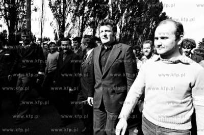 Strajk w Stoczni Gdanskiej im. Lenina Nz. Lech Walesa,...