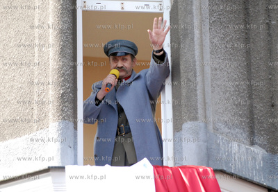 Dzien Niepodleglosci w Gdansku - barwna parada ulicami...