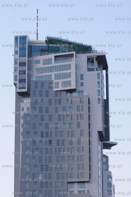 Gdynia. Ponad 140-metrowy apartamentowiec SEA TOWERS...