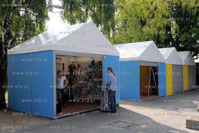 Gdynia. Przygotowania do Zlotu Zaglowcow The Tall Ships...