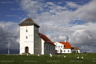 Islandia krajobraz wyspy, kosciol w okolicach Alftanes...