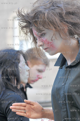 CudaWianki czyli Lato zaczyna sie w Gdyni. Parada "Technokracja"...