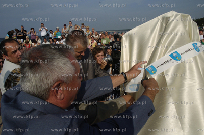 Ustka
Na molo wschodnim w Ustce odslonieto pomnik...