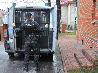 Prokuratura Rejonowa w Wejherowie. Policja doprowadzila...