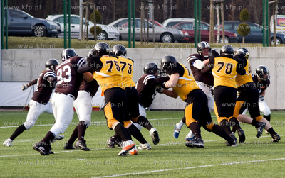 Gdynia. Nowy sezon Polskiej Ligi Futbolu Amerykanskiego,...