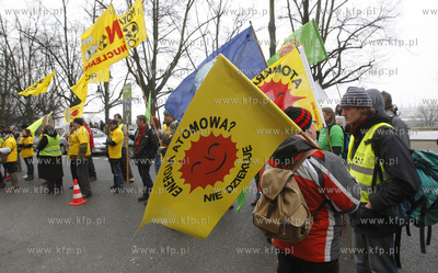 Przed szczecinskim Urzedem Wojewodzkim odbyla się...