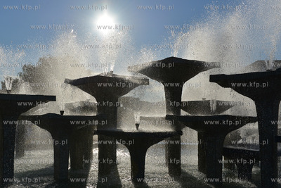 Odnowiona fontana na Skwerze Kosciuszki w Gdyni.
24.08.2013
Fot....