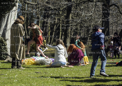 Oliwa, Park Oliwski. II Festiwal Etnowiosnowisko. Happening...