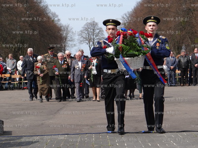 Uroczystosci z okazji zakonczenia II wojny swiatowej...