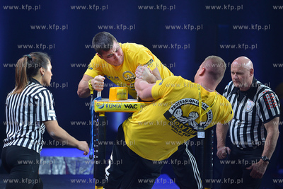 Hala Sportowo - Widowiskowa w Rumi. XV edycja Pucharu...