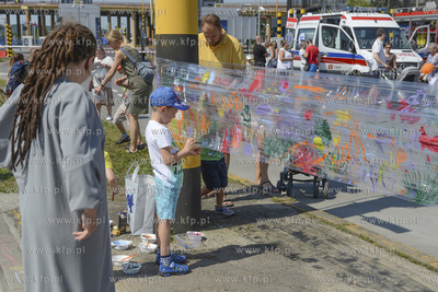 Gdynia. Dzień otwarty w Bałtyckim Terminalu Kontenerowym...