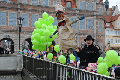 Prezydent Gdanska, Pawel Adamowicz, wraz z przedszkolakami...