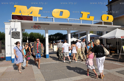 Sopot. Wejscie na teren wokol mola. 27.08.2009 Fot....
