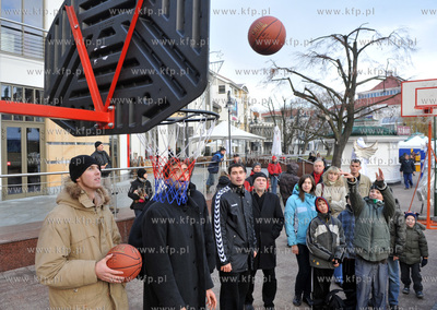 Swiateczne wigilijne spotkanie mieszkancow i wladz...