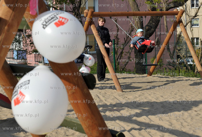 Otwarcie nowego placu zabaw przy ul. Wieniawskiego...