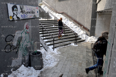 Podziemne przejscie dla pieszych na skrzyzowaniu ul....