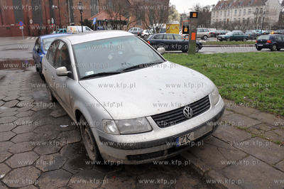Samochody z rejestracjami spoza Gdanska zaparkowane...