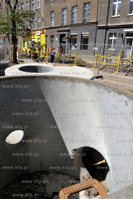 Gdansk. Dolne Miasto. Remont i przebudowa ulicy Lakowej....