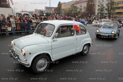 Gdynskie Urodziny Niepodleglej. Parada Niepodleglosci...