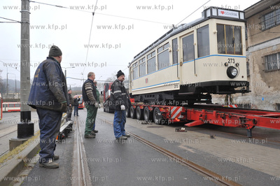 Gdansk - Zajezdnia Tramwajowa Wrzeszcz. Rozladunek...