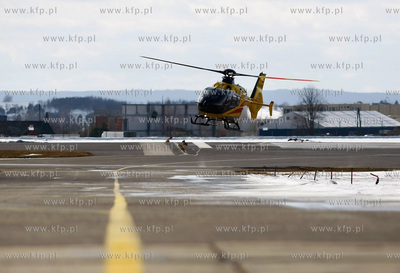 Zaloga Lotniczego Pogotowia Ratunkowego w Gdansku otrzymala...