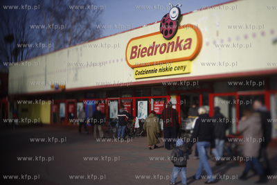 Dyskont spozywczy Biedronka na gdanskiej Zaspie.
27.03.2012
fot....