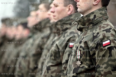 Uroczystosc powitania zolnierzy 49. Bazy Lotniczej...