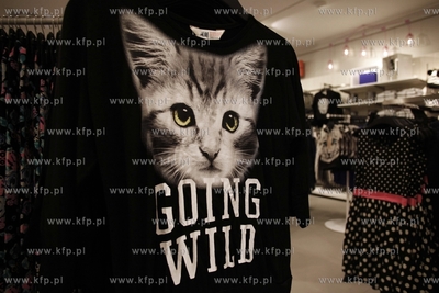Otwarcie sklepow H&M i Rossmann na ul. Bohaterow Monte...