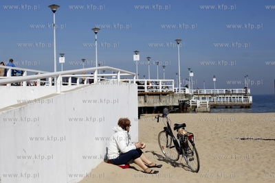 Sloneczna niedziela na molo w Gdansku Brzeznie.
30.03.2014
fot....