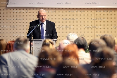 Gdańsk. Amber Expo. Metropolitalne Targi Pracy Pomorza....