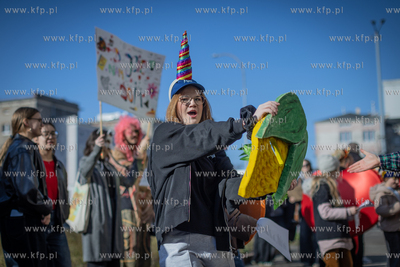Manifestacja artystyczna Teatr Mostownia z okazji Międzynarodowy...