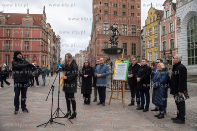 Gdańsk, Długi Targ. Wspólna konferencja przedstawicieli...
