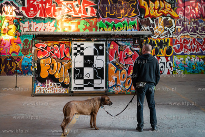 Gdańsk Stocznia, ul. Popiełuszki 5. Nz. Galeria Layup...